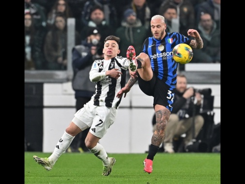 Calcio: la Juve vince 1-0, Inter a -2 dal Napoli