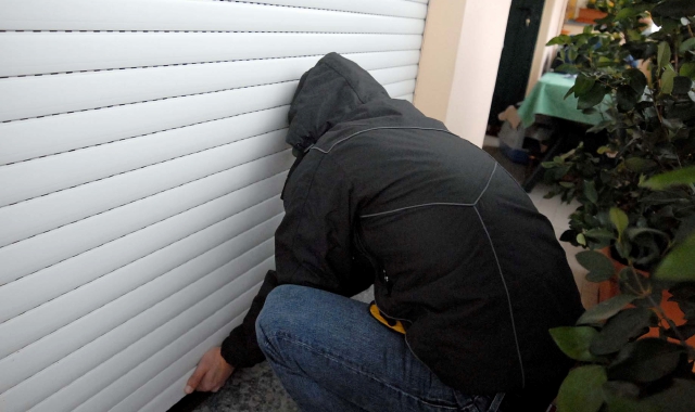 L’assedio dei ladri: Brebbia ha paura