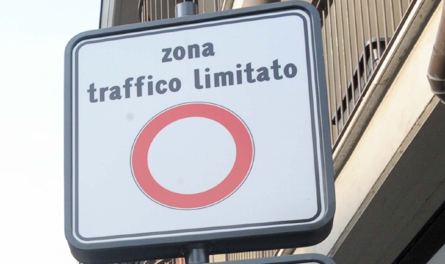 Ztl sul lungolago di Arona a partire da sabato 22 febbraio (foto Archivio)