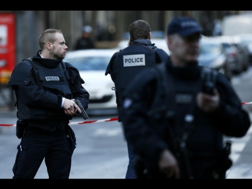 Attacco al coltello in Francia, un morto e cinque feriti