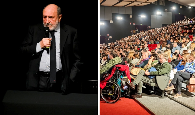 Umberto Galimberti questa sera a Varese (foto Blitz)