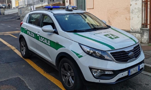 Rifiuti abbandonati, multe e denunce a Lavena Ponte Tresa