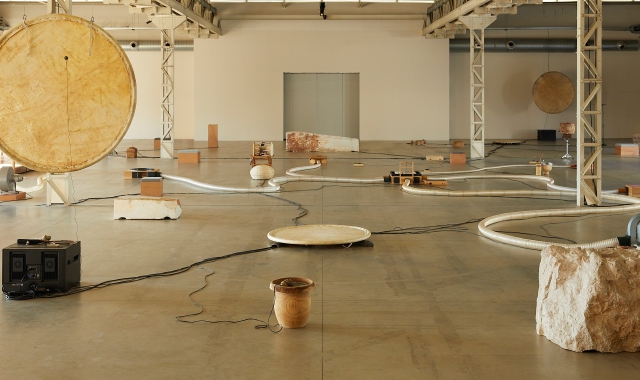 Dall’alto in senso orario alcune vedute della mostra (courtesy l’artista e Pirelli HangarBicocca, Milano, @Rasa Juskeviciute)