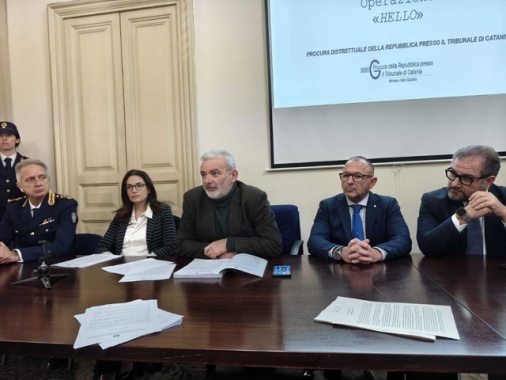 Pedopornografia on-line: pm, 'vittime migliaia di bambini'