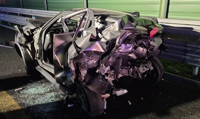 Le conseguenze del violento tamponamento in autostrada
