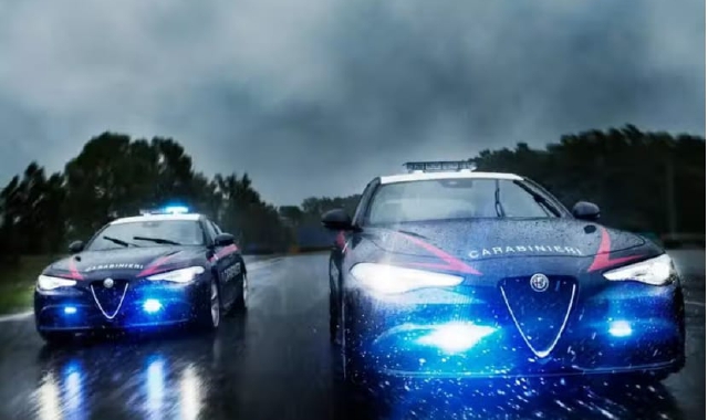 Si spaccia per l'amico d'infanzia: denunciato