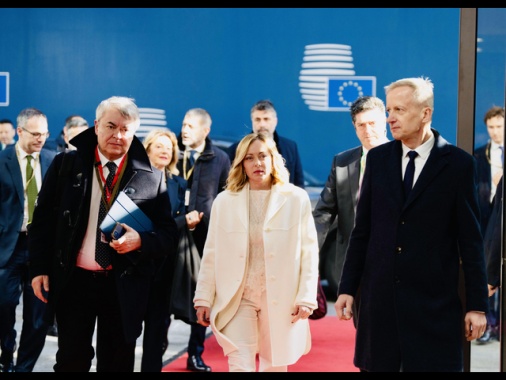 Meloni, 'estendere l'articolo 5 della Nato all'Ucraina'