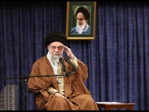 Khamenei a Trump, non accettiamo le mire degli oppressori