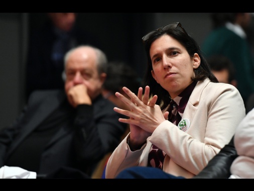 Schlein, Meloni vuol ancora consegnare sicurezza a Musk?