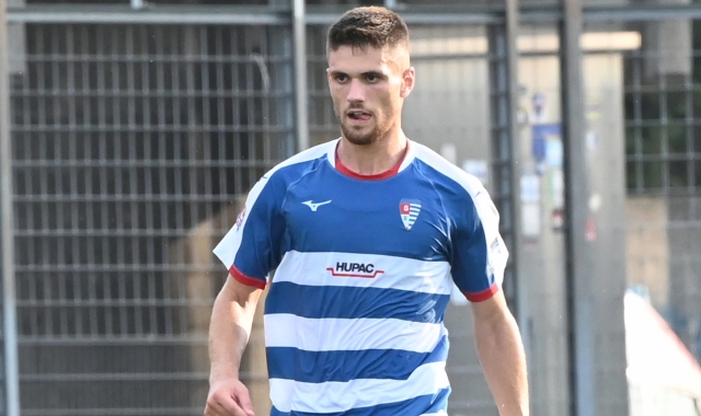 Ervin Bashi con la maglia della Pro Patria (foto Blitz)