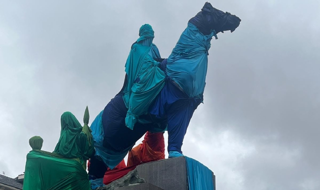 Il monumento coperto da Urbansolid