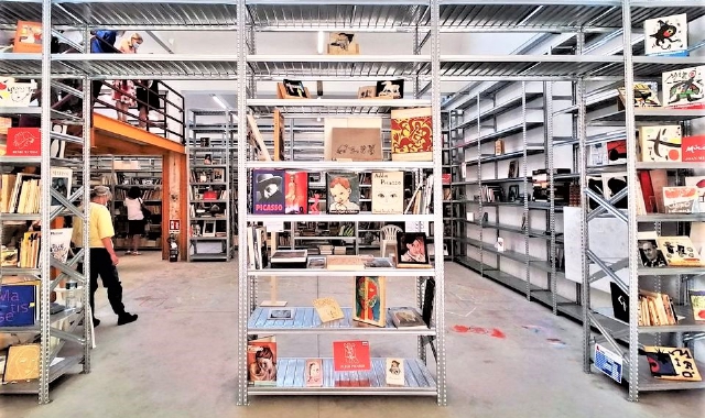 Angera, riapre il Kapannone dei libri