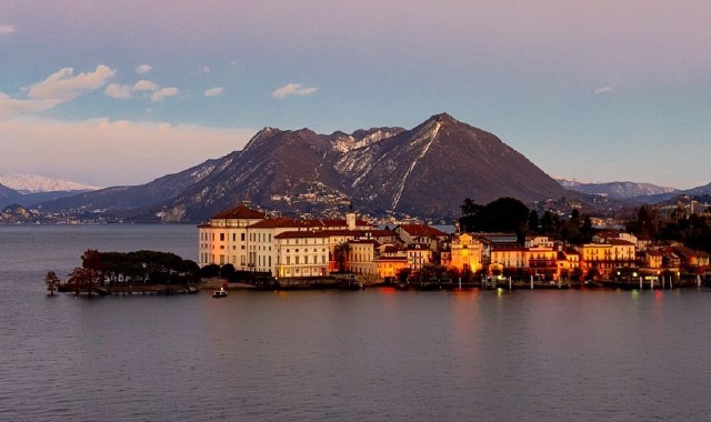 L’isola Bella sul lago Maggiore (foto @terreborromeo/INSTAGRAM)