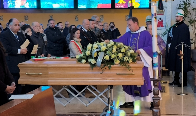 Il funerale di Augusto Rezzonico  (foto Blitz)