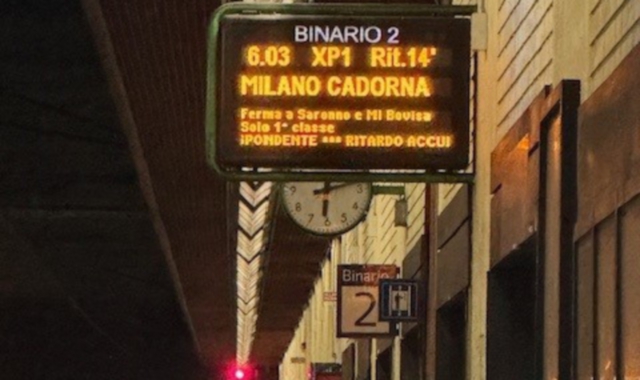 «Treni in ritardo, un insulto»: lo sfogo di una pendolare