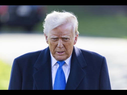 Trump attacca Goldberg, 'è un viscido, fa male agli Usa'