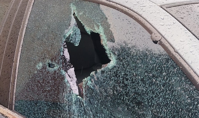 Nei giorni scorsi si sono verificati due casi di rientro da un viaggio con amara sorpresa trovata sull’auto lasciata in sosta