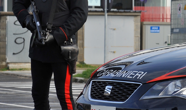 Bus bloccato, carabinieri spintonati: arrestato 50enne marocchino