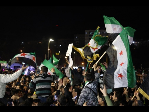 Creato un nuovo governo in Siria, fra i ministri anche una donna