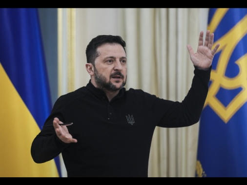 Zelensky agli Usa, si rafforzino le sanzioni contro Mosca