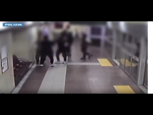 Maxi blitz della Polizia a Milano contro rapine in strada