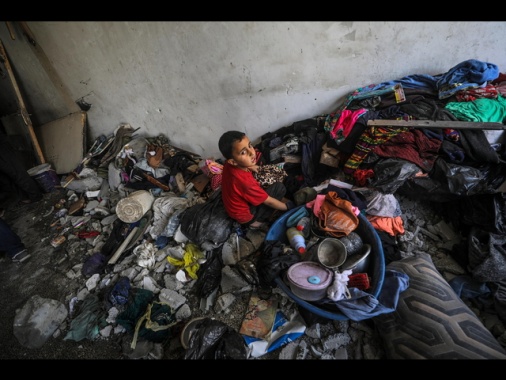 Media, almeno 112 morti in 24 ore in raid di Israele su Gaza