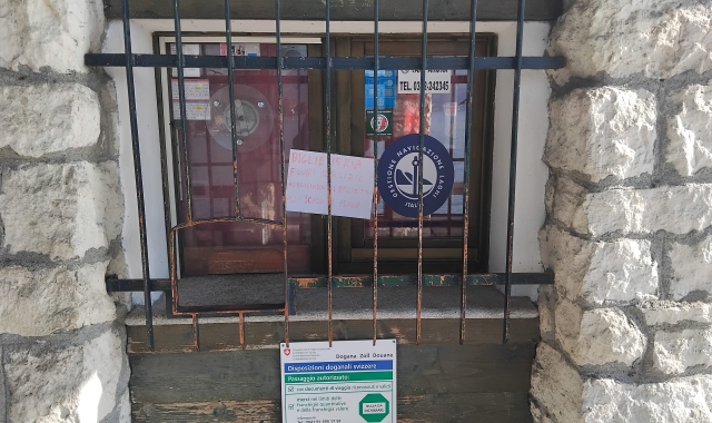 Angera-Arona: il battello c’è, il bigliettaio no