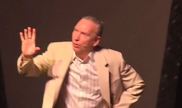 L'Uomo Ragno di Repetto fa ballare il Condominio