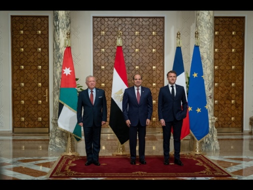 Macron con Sisi e re Abdallah, 'a Gaza governi l'Anp'