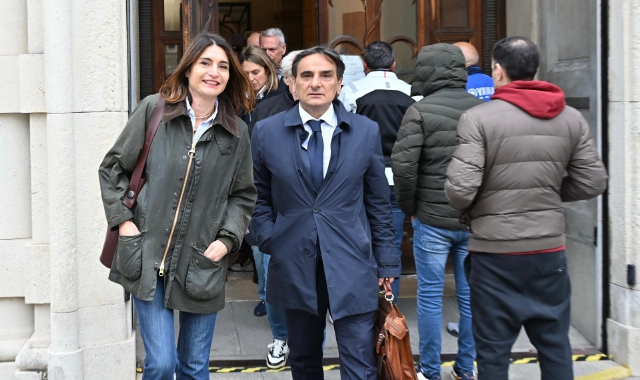 Maria Cristina Fontana all’esterno del tribunale di Varese (foto Puricelli, Blitz)