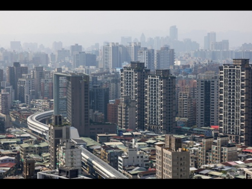 Lo yuan giù sul dollaro a 7,3476, minimi da settembre 2023