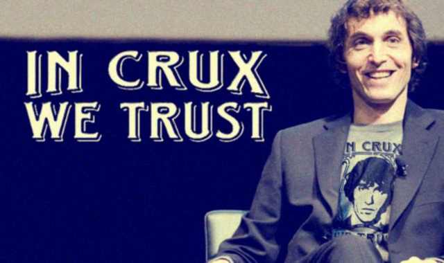 Cruciani fa la doccia. E lotta con noi