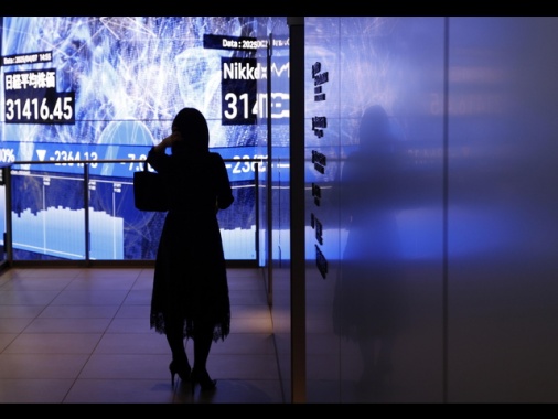 Borsa Tokyo estende i guadagni dopo pausa dazi