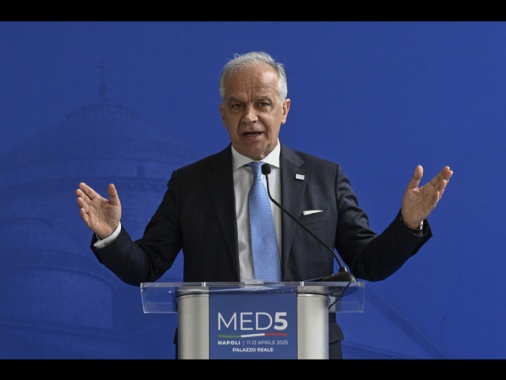 Piantedosi, decisi a ulteriori misure per incolumità agenti