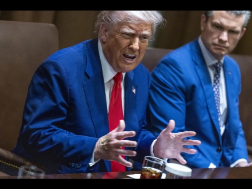 Trump, annuncio dazi su semiconduttori in settimana