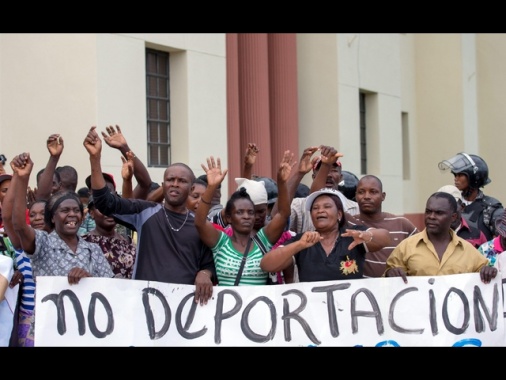 Usa,giudice nega revoca status legale a 500.000 immigrati