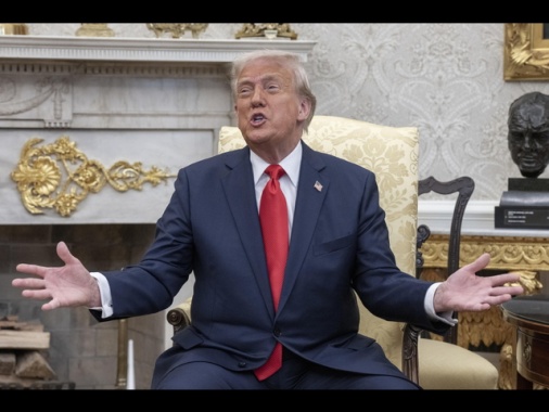 Trump, permessi rapidi a aziende che vogliono venire in Usa