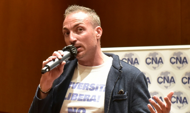 Francesco Tomasella all’epoca della campagna elettorale per la corsa alla poltrona di sindaco di Varese