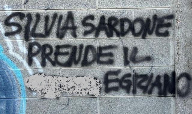 La scritta comparsa a Milano, in zona Bovisa