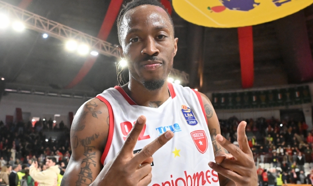 Jaron Johnson dopo il match contro l’Olimpia di dicembre (foto Blitz)