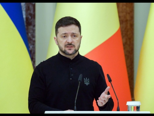 Zelensky accusa Witkoff, 'diffonde la narrazione russa'