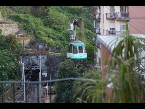 Funivia Faito, si indaga per disastro e omicidio colposi