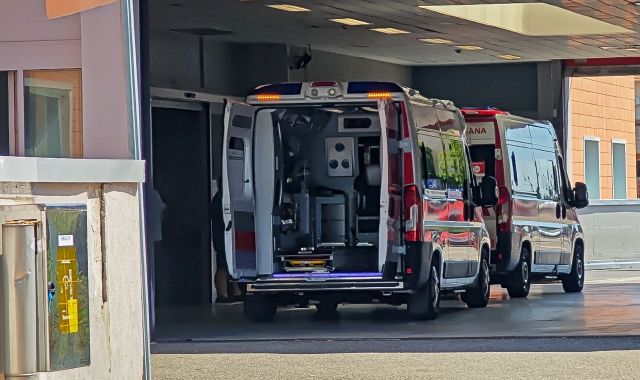 Il ferito è stato portato in gravi condizioni all’ospedale di Varese