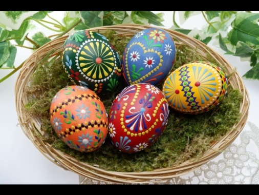Patate e caramelle, alternative a uova da colorare negli Usa