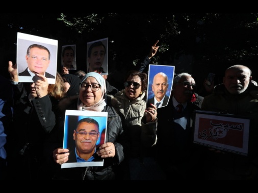 Tunisia: pene tra 13-66 anni a processo per 'cospirazione'