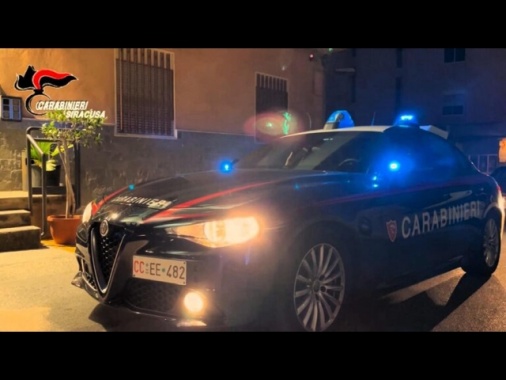 Lite in strada, morto diciassettenne nel Siracusano