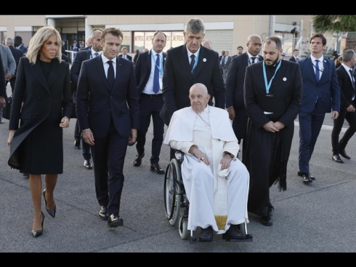Macron, le mie condoglianze ai cattolici del mondo intero