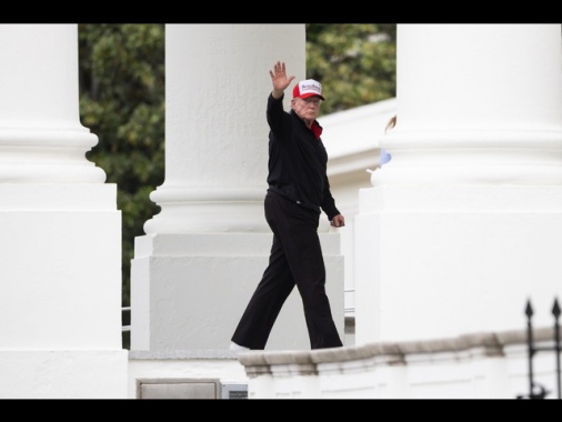 Trump, 'ottimi colloqui con l'Iran'