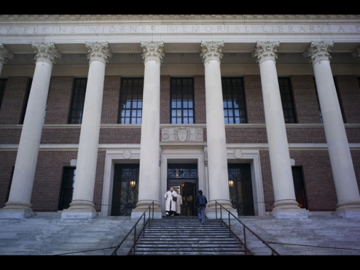 Nyt, Harvard fa causa a governo Trump contro taglio fondi