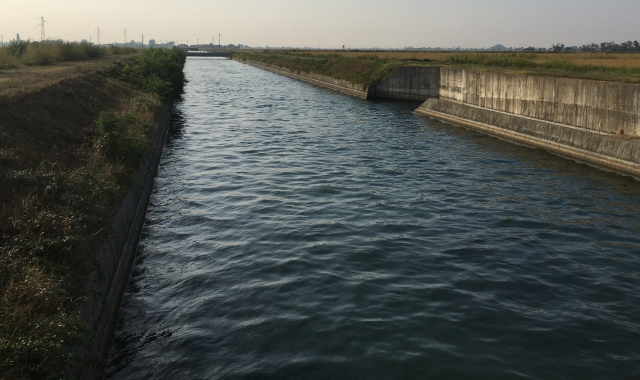 Il canale dove è caduto il ventenne